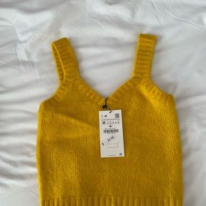 Zara yellow knit tank in a size medium